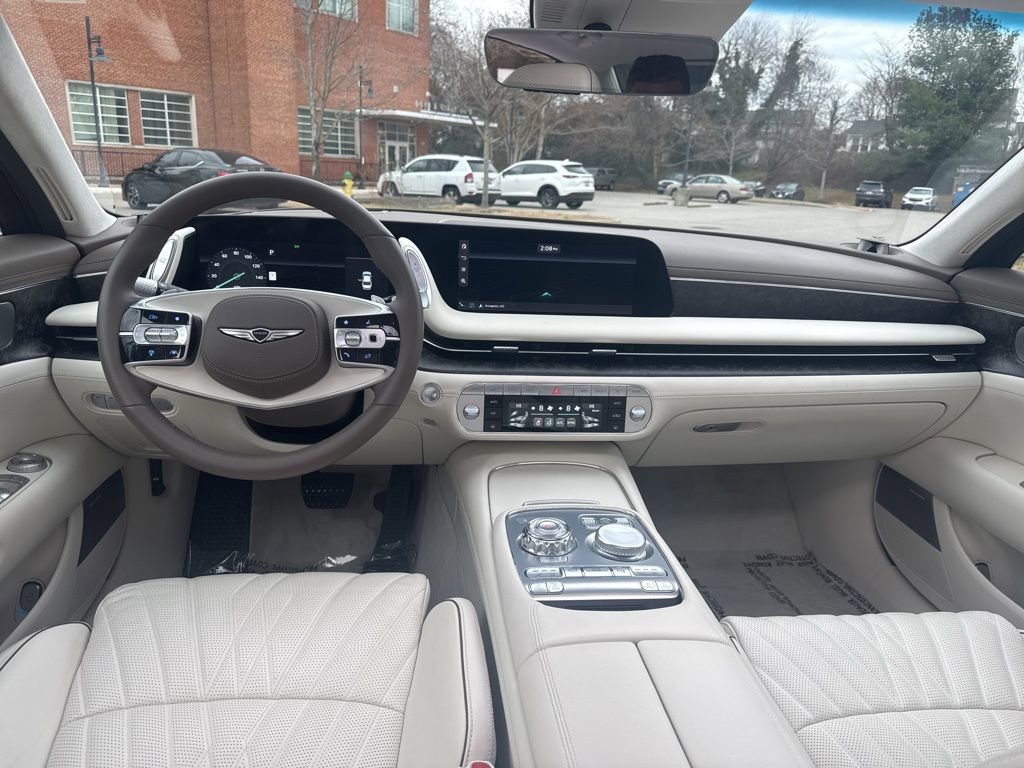 Used 2025 Genesis G90 3.5T image 30