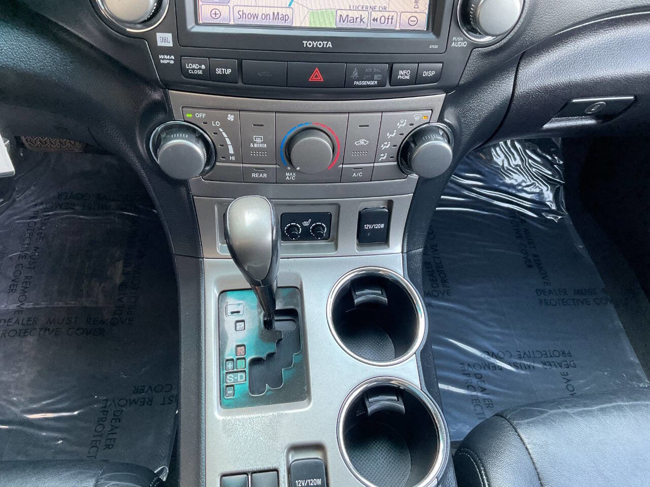 Used 2012 Toyota Highlander SE w/ Tow Pkg AWD/4WD image 25