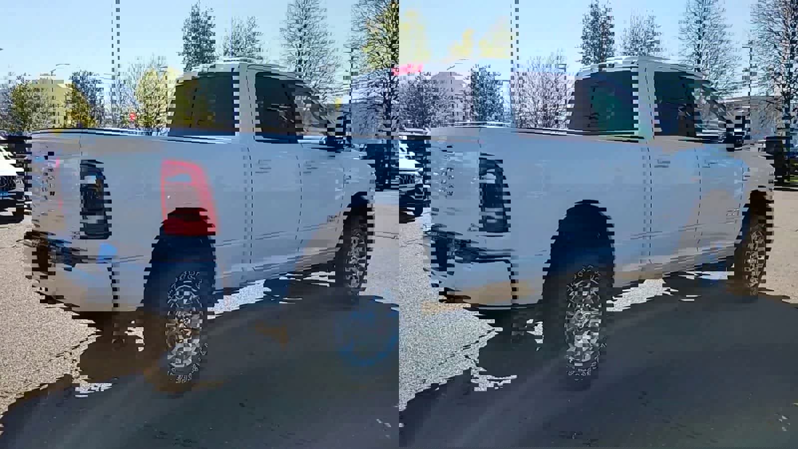 Used 2024 RAM 2500 Laramie w/ Safety Group image 8