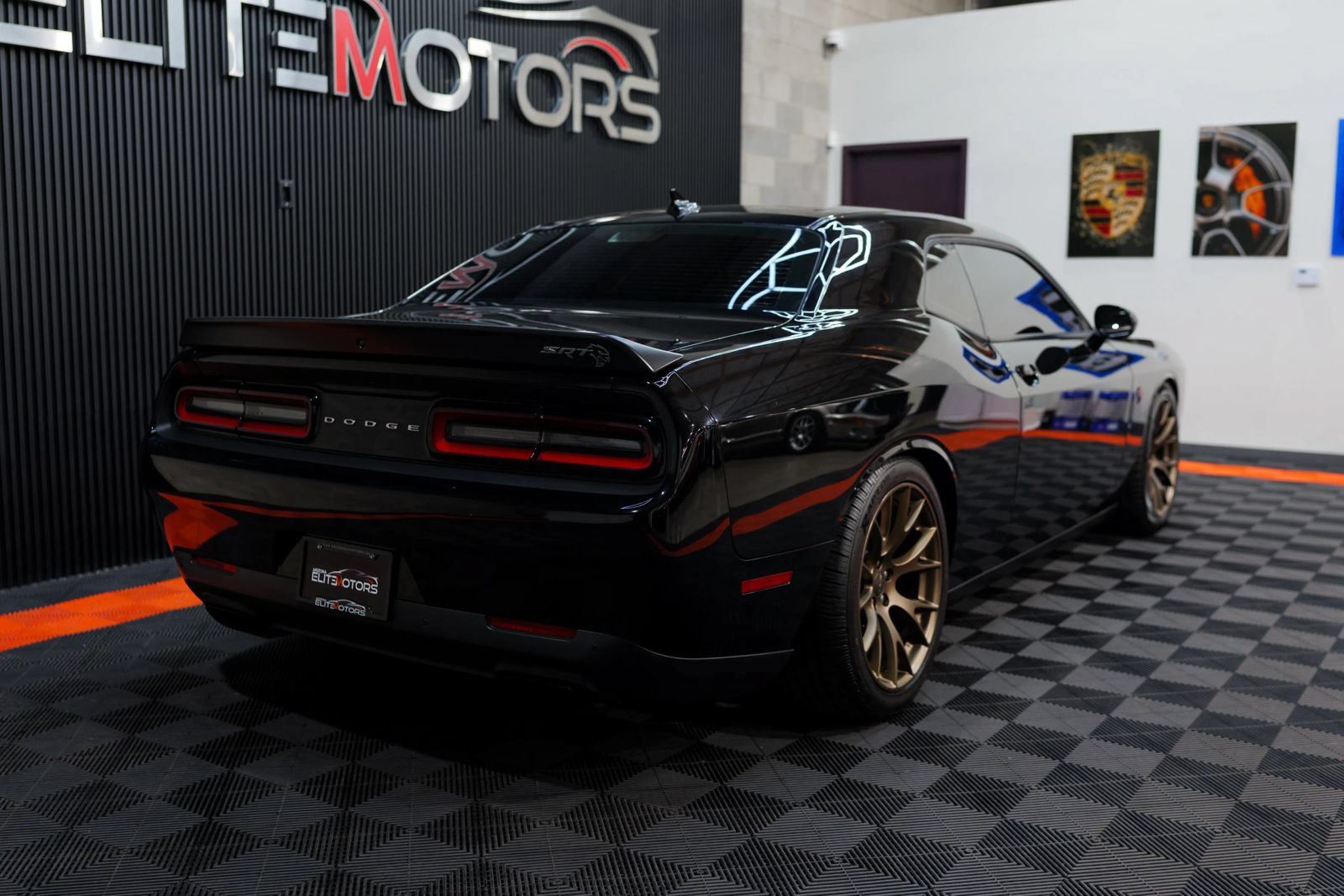 Used 2016 Dodge Challenger SRT Hellcat RWD image 16