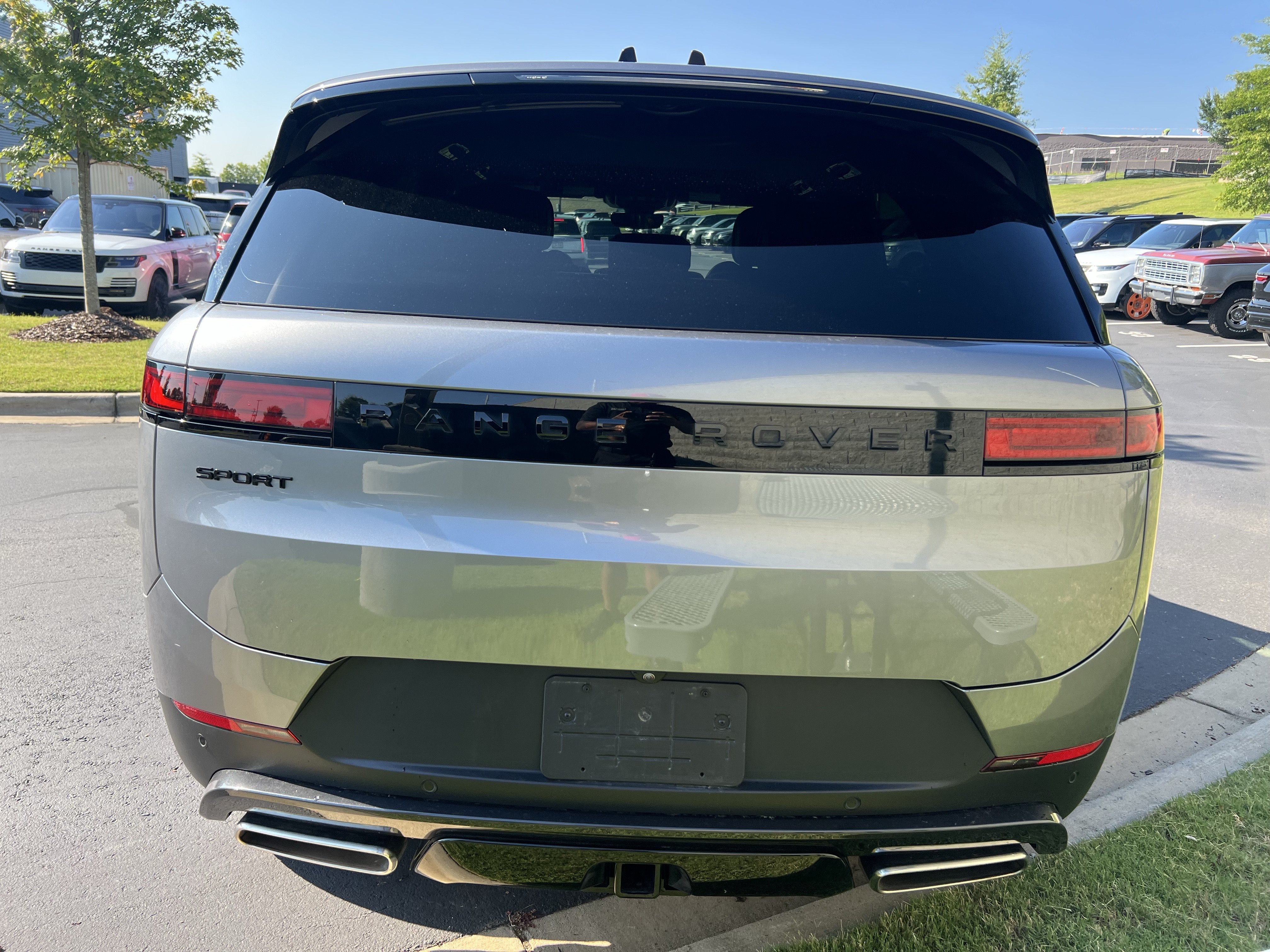Certified 2025 Land Rover Range Rover Sport SE AWD/4WD image 6