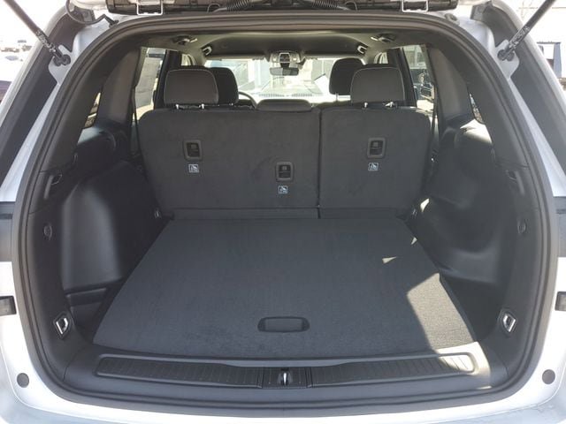 New 2026 Jeep Grand Cherokee Laredo RWD image 10