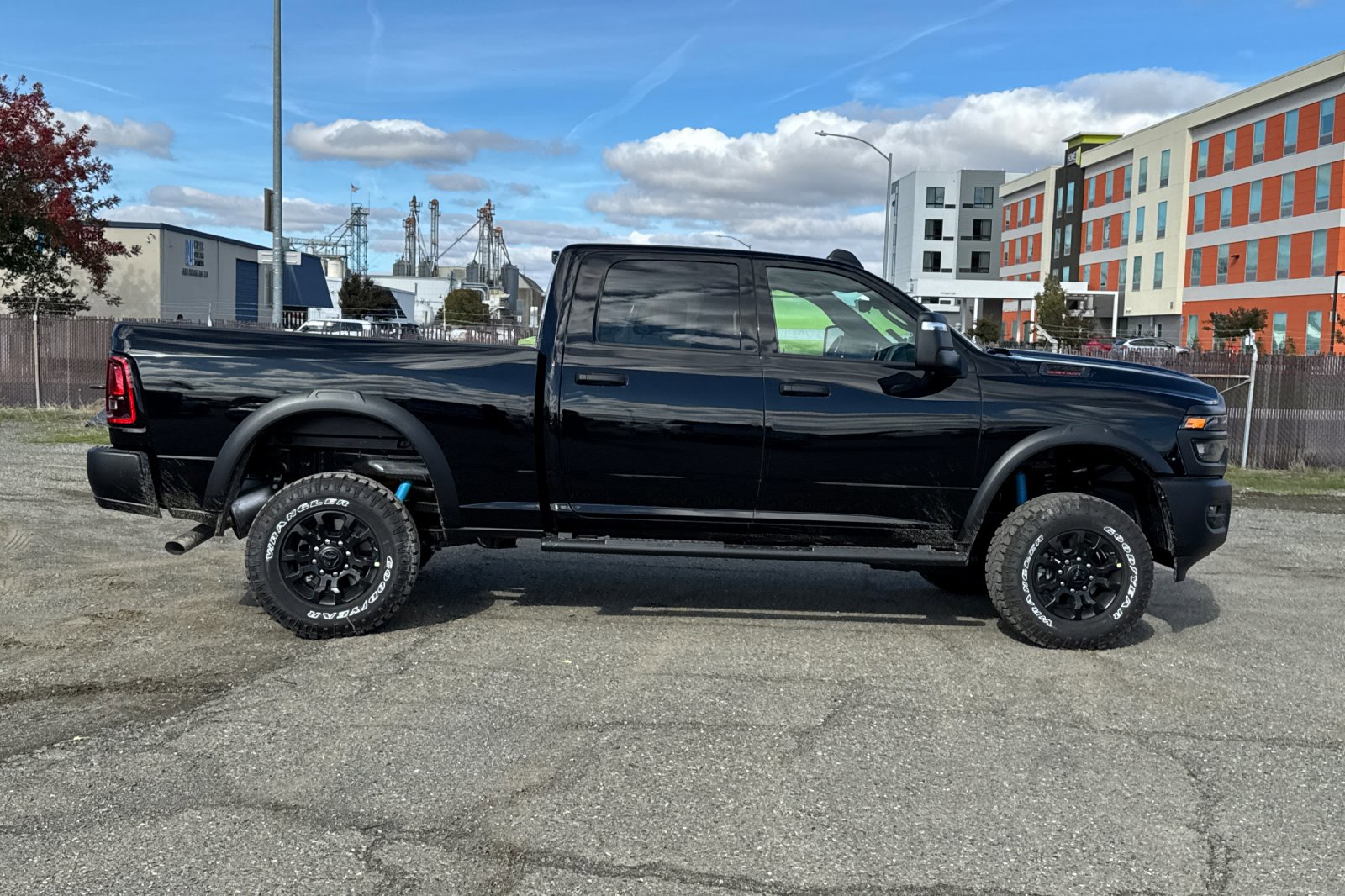 New 2026 RAM 2500 Tradesman image 2