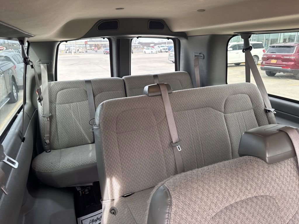 Used 2025 Chevrolet Express 3500 LT w/ LT Preferred Equipment Group image 29