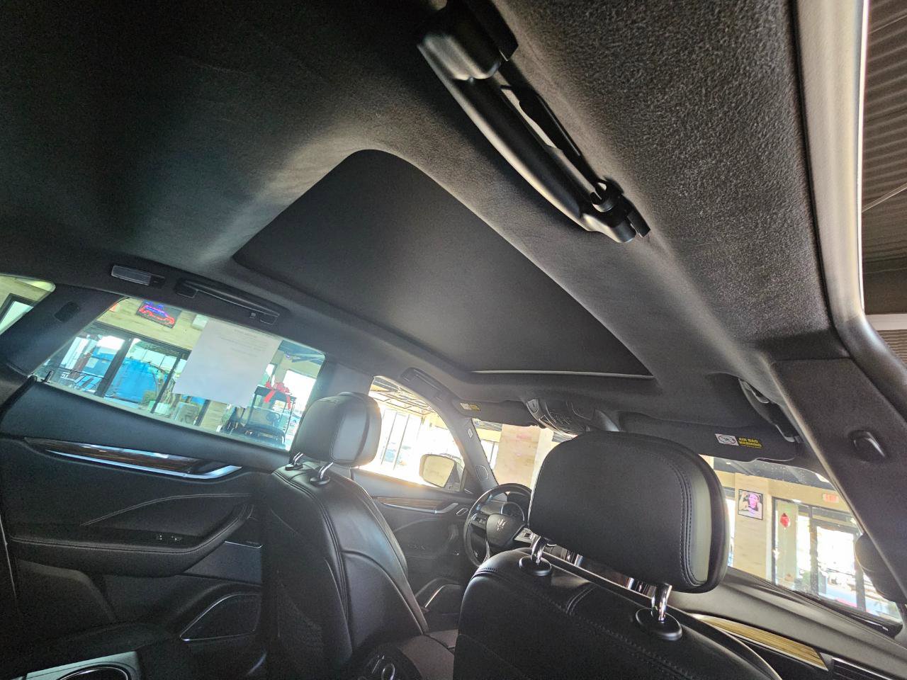 Used 2018 Maserati Levante GranLusso image 18