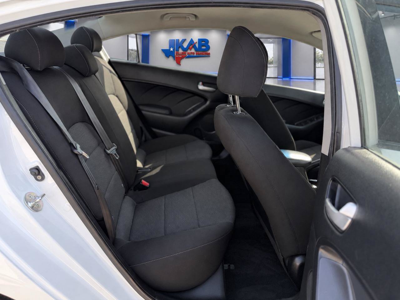 Used 2018 Kia Forte LX FWD image 16