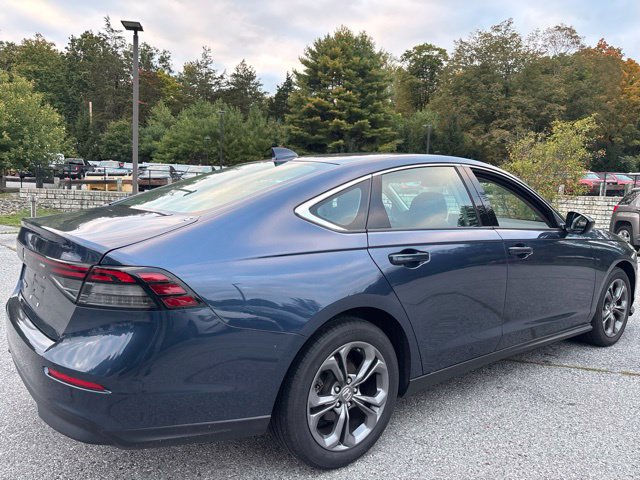 Certified 2023 Honda Accord EX image 9