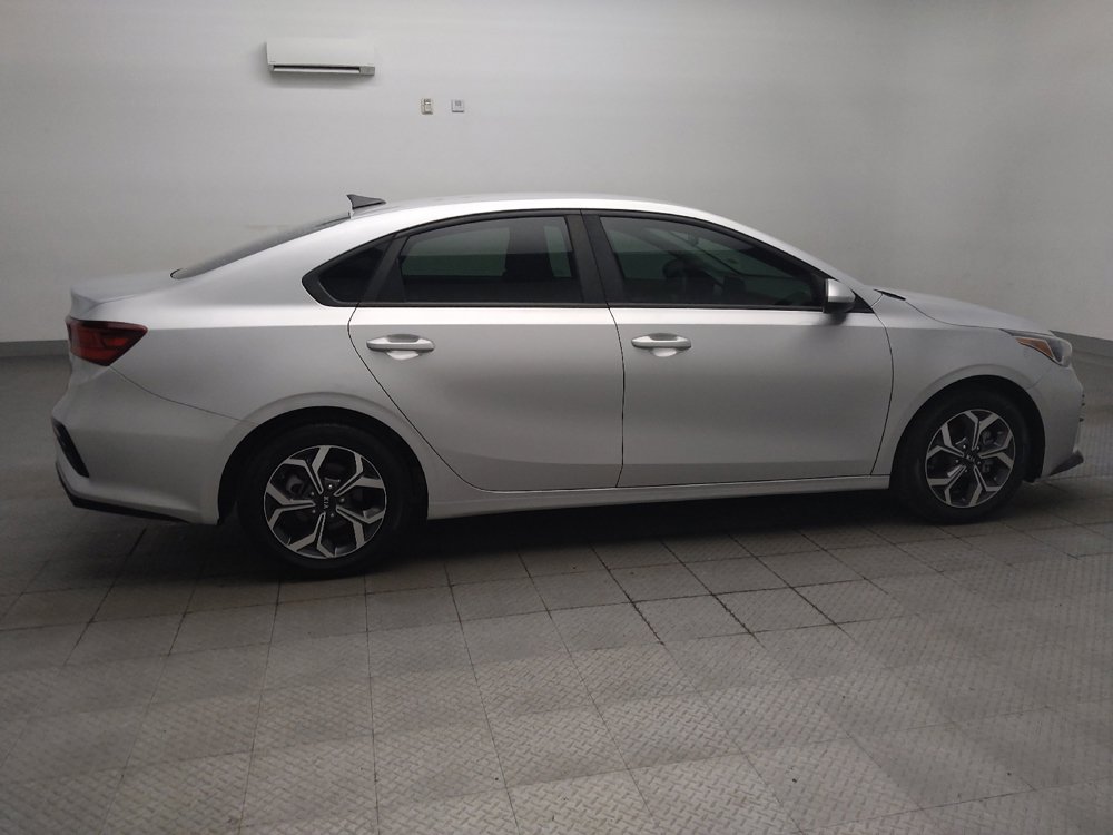 Used 2019 Kia Forte LXS FWD image 10