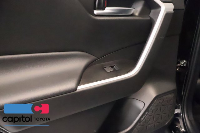 Certified 2024 Toyota RAV4 XLE Premium AWD/4WD image 32