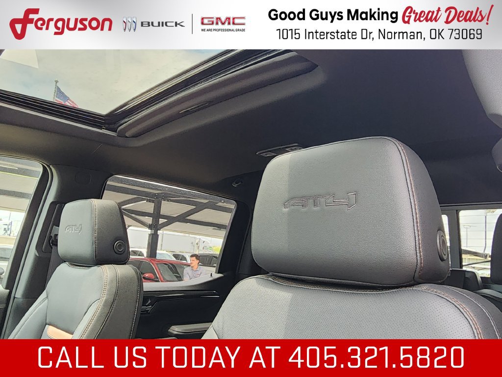 New 2026 GMC Sierra 1500 AT4 w/ AT4 Premium Package AWD/4WD image 17
