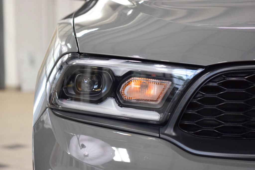 Used 2023 Dodge Durango R/T w/ Hemi Orange Plus Package AWD/4WD image 12