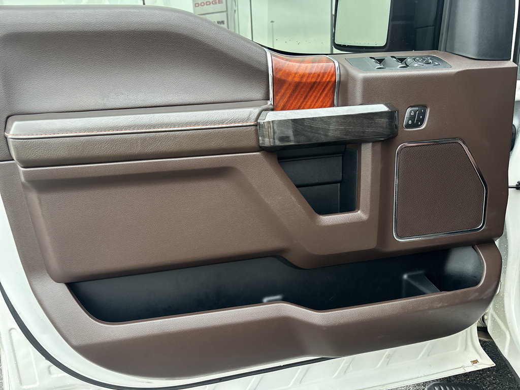Used 2019 Ford F150 King Ranch w/ Equipment Group 601A Luxury AWD/4WD image 24