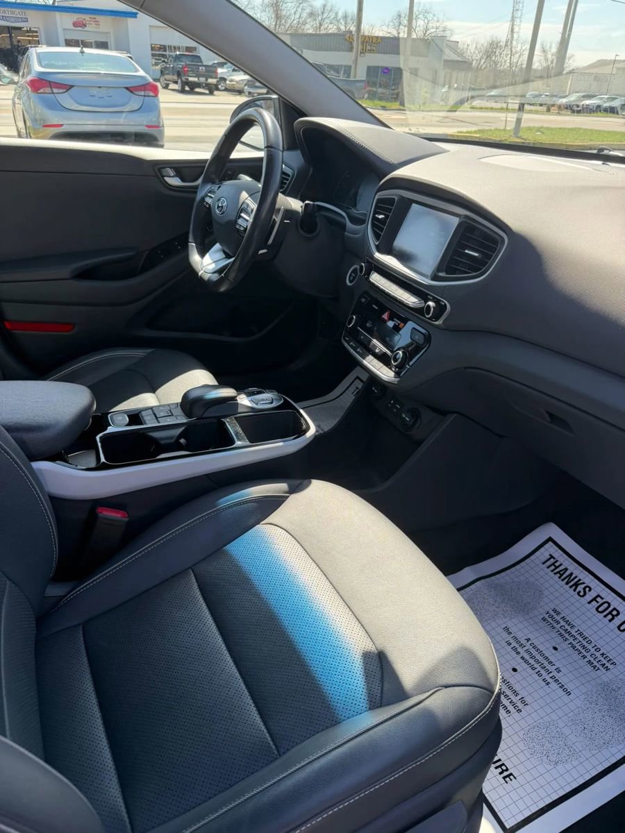 Used 2017 Hyundai Ioniq Limited image 18