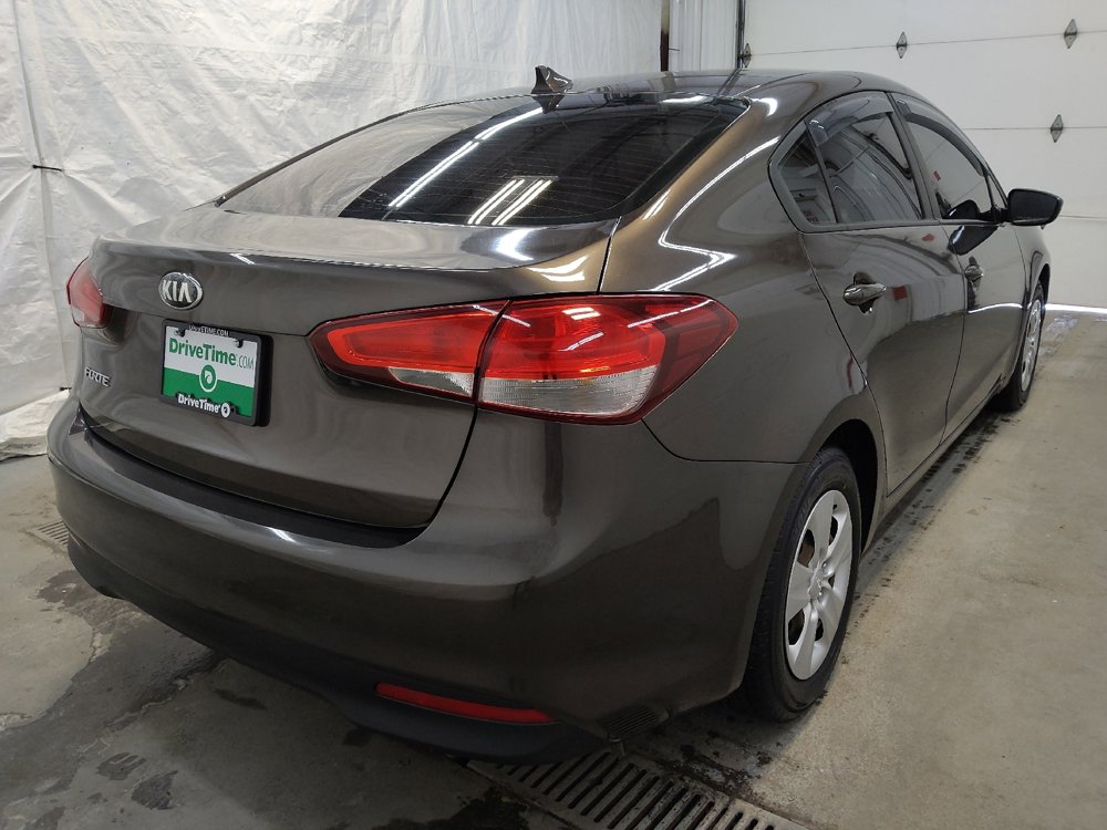 Used 2017 Kia Forte LX w/ LX Popular Package image 9