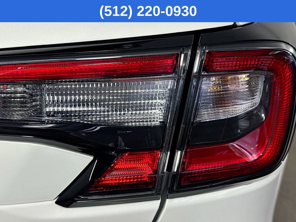 Used 2025 Subaru Outback Premium AWD/4WD image 34