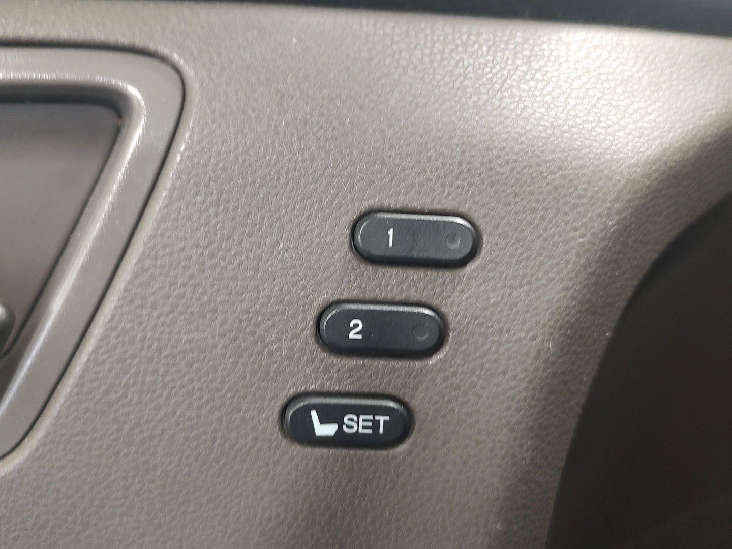 Used 2012 Honda Odyssey Touring Elite image 21