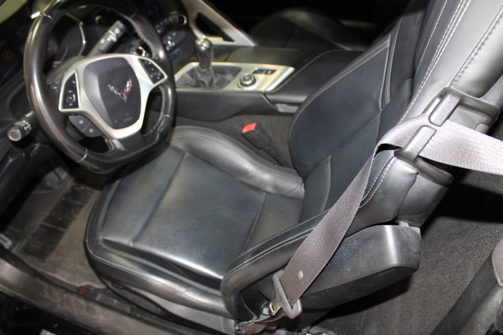 Used 2016 Chevrolet Corvette Stingray Coupe w/ Carbon Flash Badge Package RWD image 17