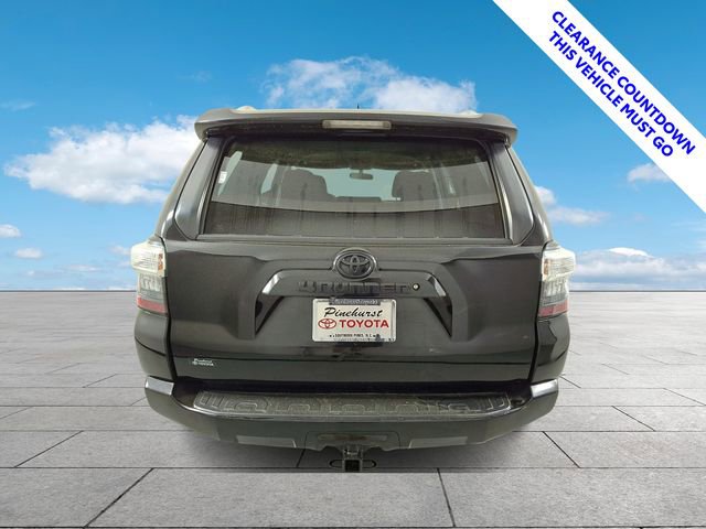 Used 2014 Toyota 4Runner SR5 AWD/4WD image 6