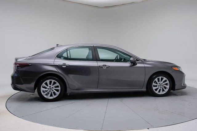 Used 2023 Toyota Camry LE image 6