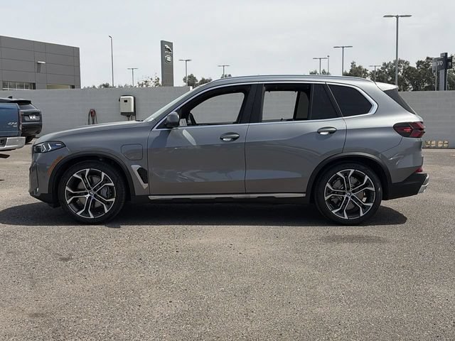 Used 2026 BMW X5 xDrive50e w/ Executive Package AWD/4WD image 9