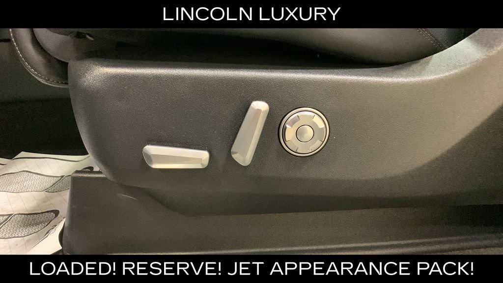 Used 2025 Lincoln Navigator Reserve w/ Jet Appearance Package AWD/4WD image 35