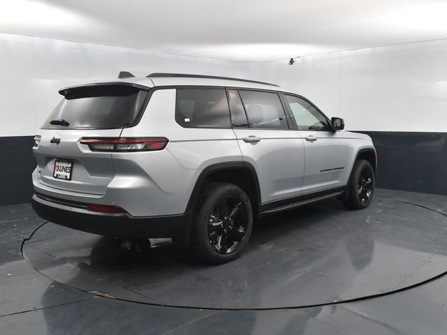 New 2025 Jeep Grand Cherokee L Altitude image 9