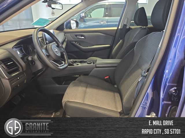 Used 2023 Nissan Rogue SV AWD/4WD image 9