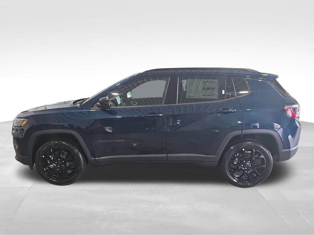 New 2026 Jeep Compass Latitude AWD/4WD image 2