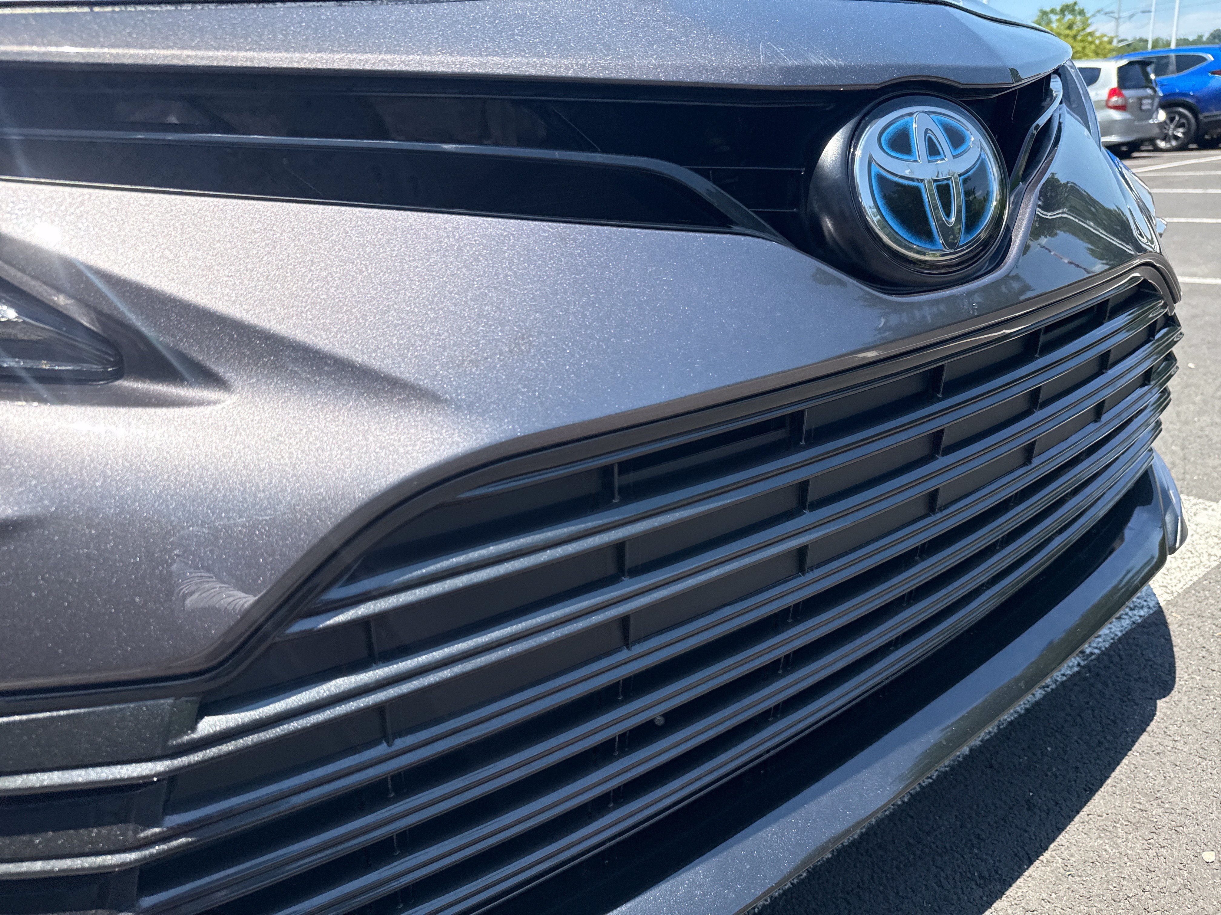 Used 2021 Toyota Camry LE FWD image 30