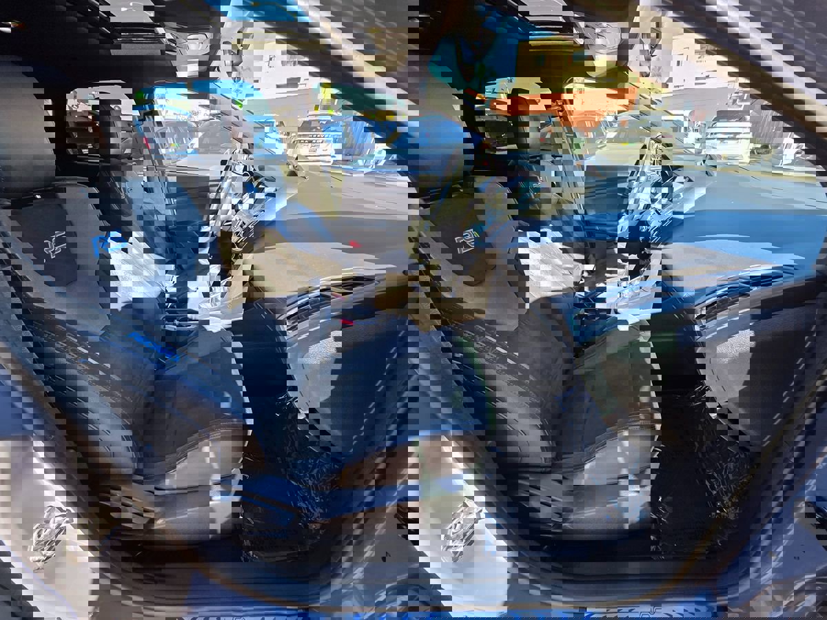 Used 2017 Ford Focus RS image 10