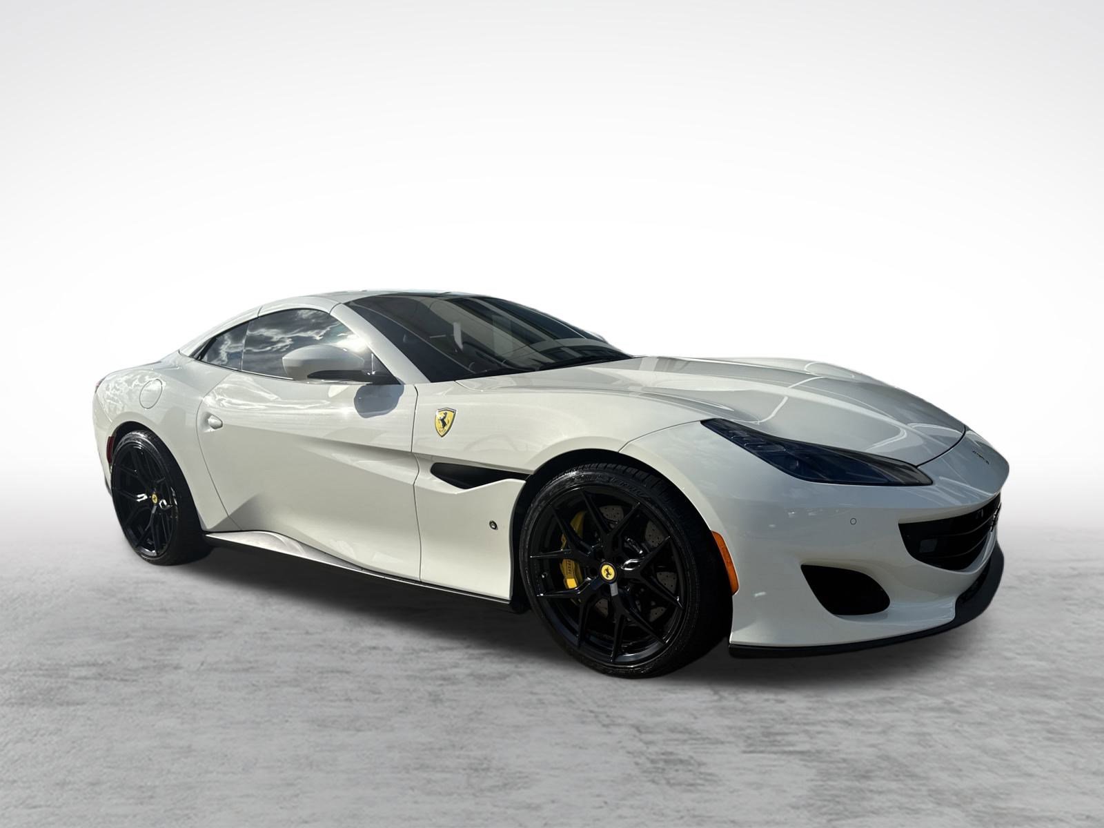 Used 2019 Ferrari Portofino image 8