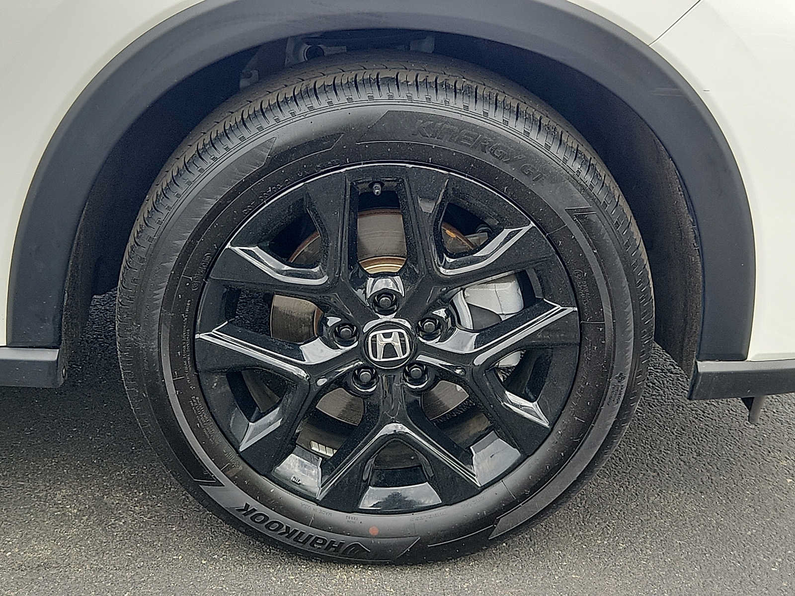 Certified 2025 Honda HR-V Sport image 8