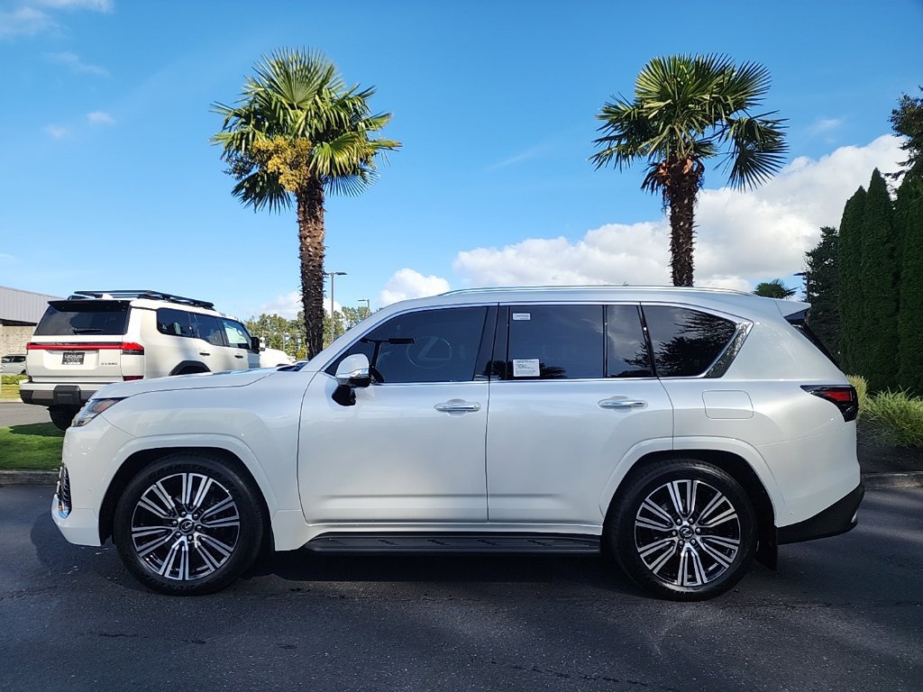 New 2026 Lexus LX 700h Luxury w/ Accessory Package (Z1) AWD/4WD image 2