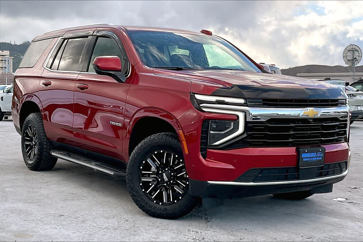 Used 2025 Chevrolet Tahoe LS AWD/4WD image 21
