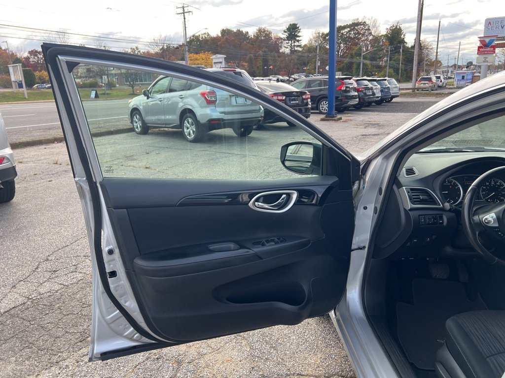 Used 2019 Nissan Sentra SV image 25