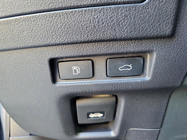 Used 2019 Lexus ES 350 w/ Luxury Package image 38