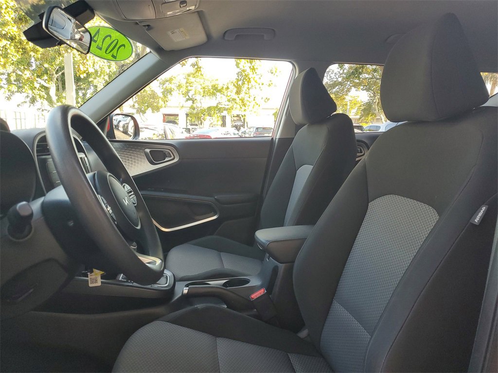 Certified 2024 Kia Soul LX w/ Option Group 015 image 15