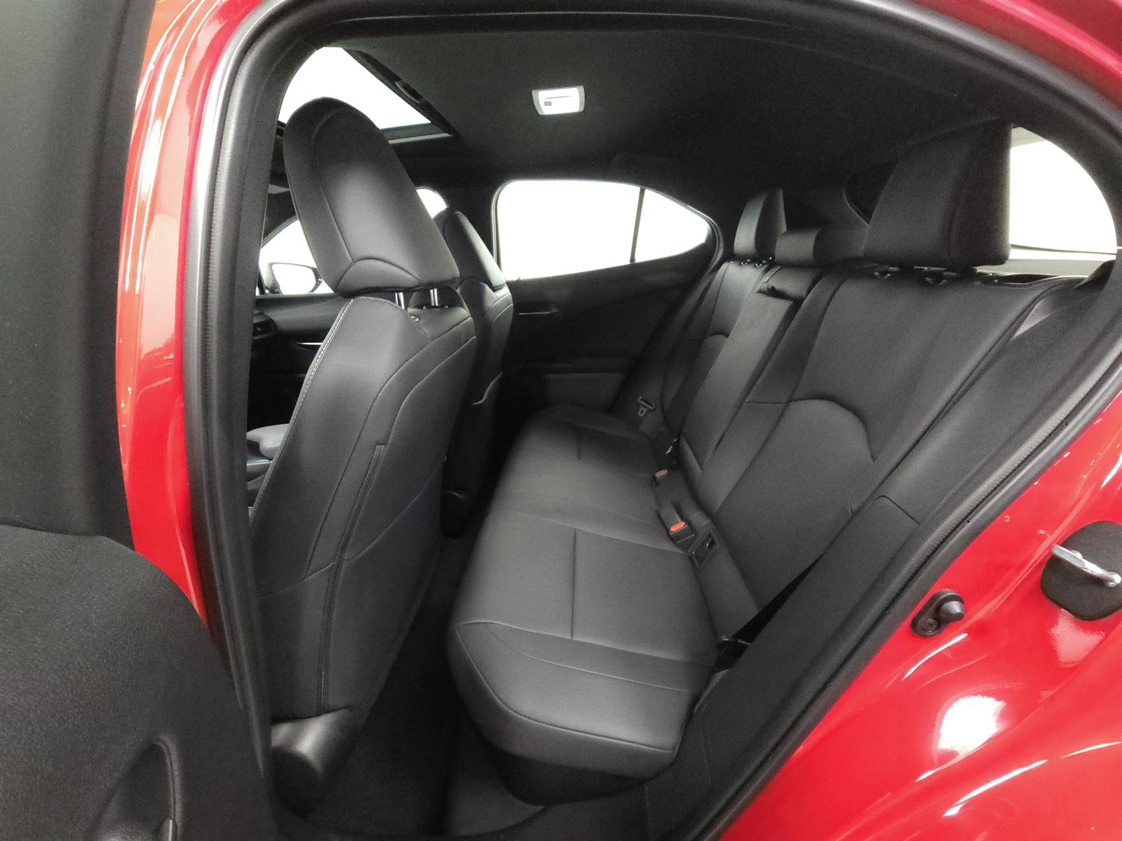 Used 2023 Lexus UX 250h F Sport w/ Accessory Package (Z2) AWD/4WD image 5