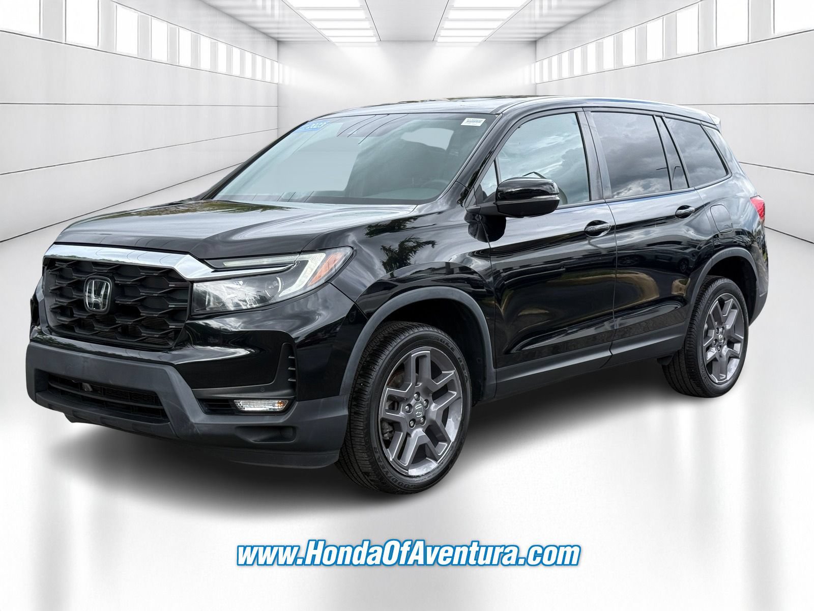 Certified 2023 Honda Passport EX-L image 3