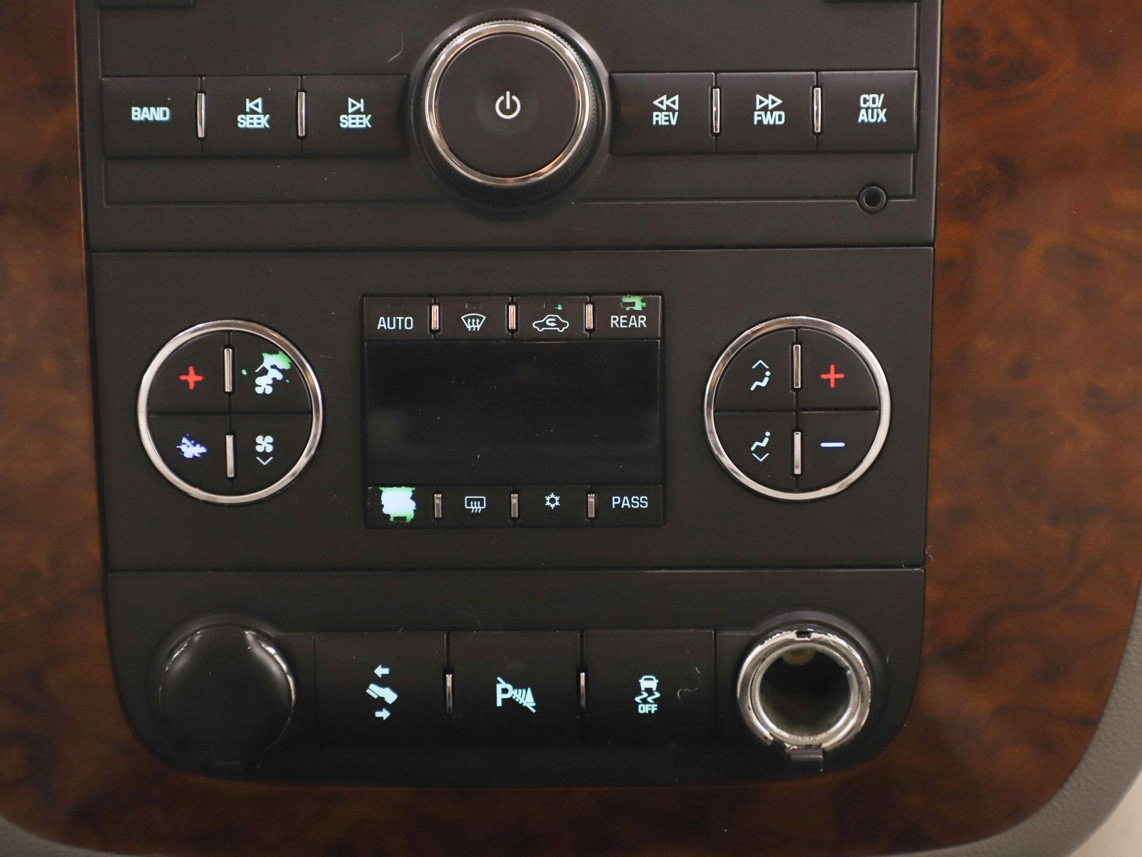 Used 2012 Chevrolet Tahoe LT image 16