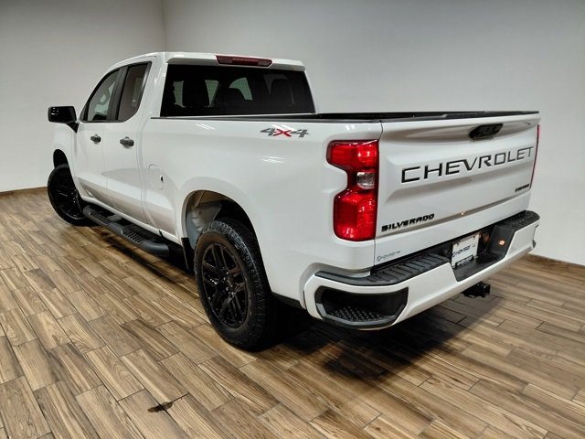 Certified 2024 Chevrolet Silverado 1500 Custom w/ Turbomax Blackout Package image 17