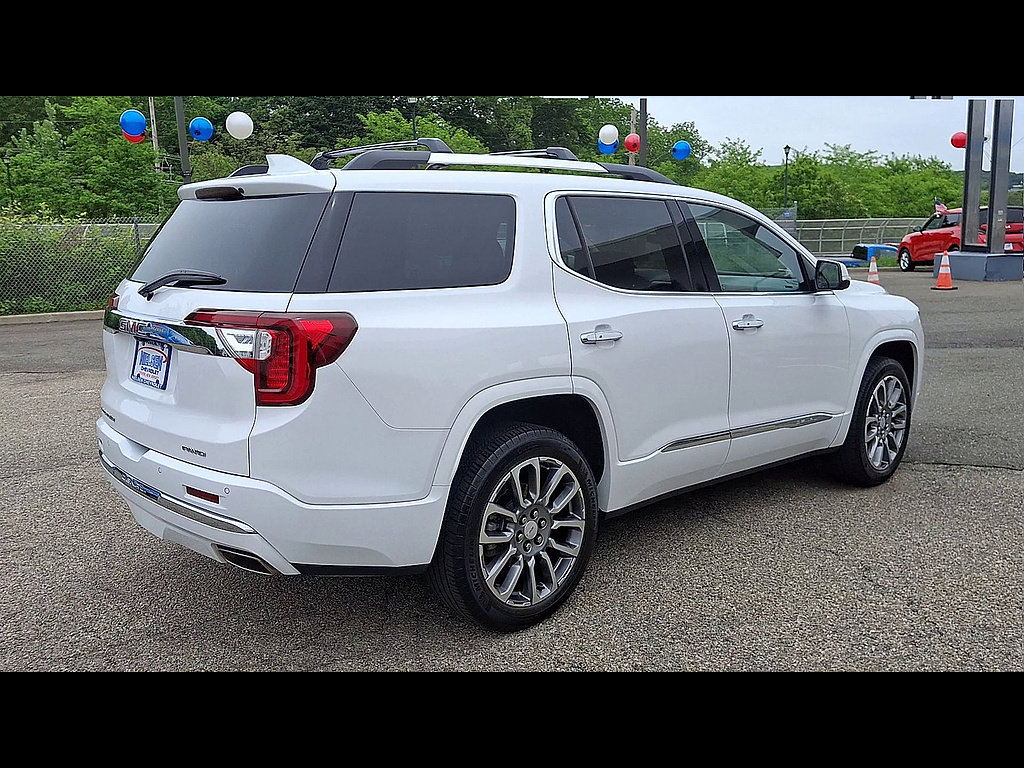 Certified 2023 GMC Acadia Denali w/ Denali Technology Package AWD/4WD image 8