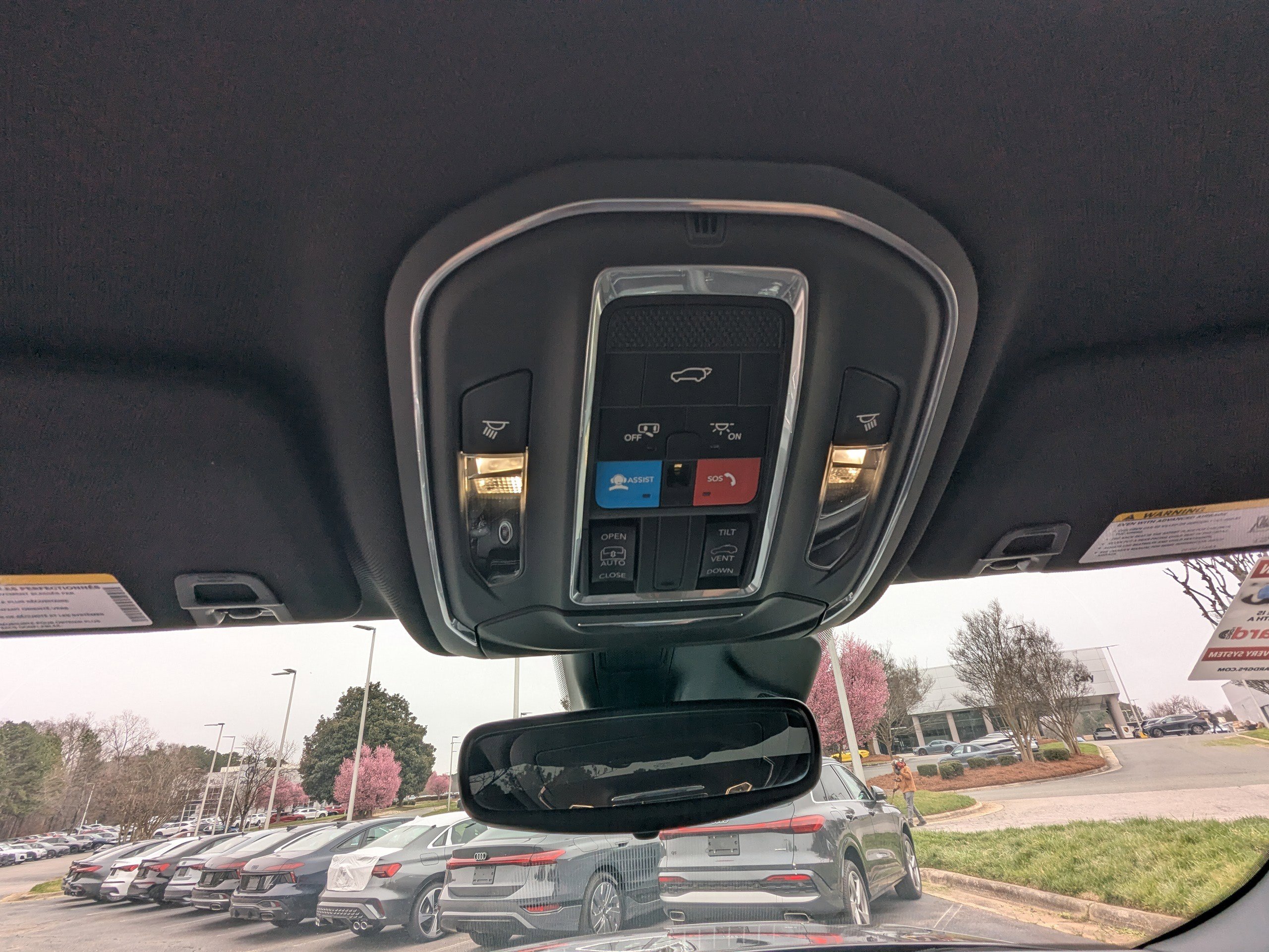 Certified 2023 Jeep Grand Cherokee Altitude image 27