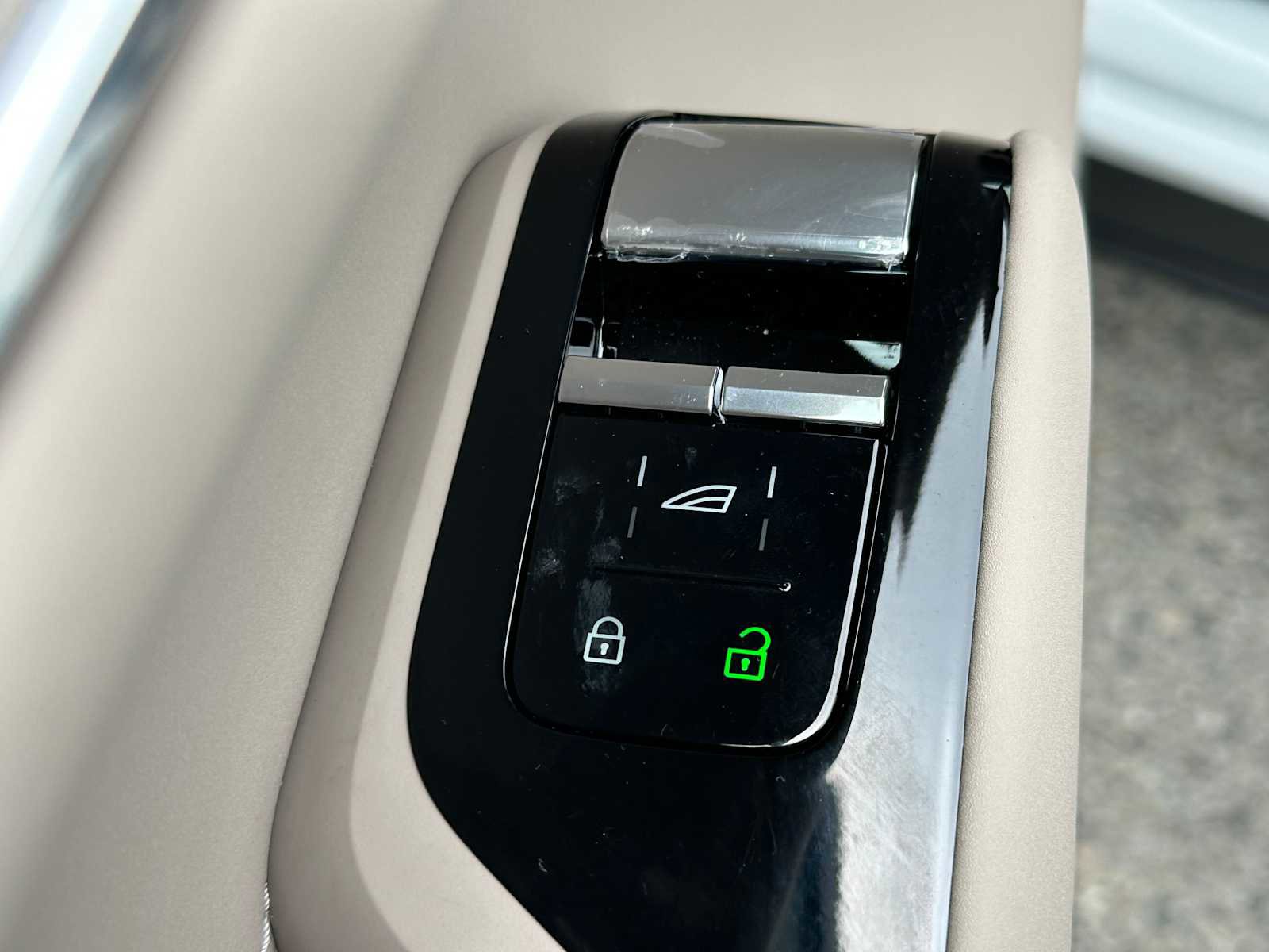 New 2025 Volvo EX90 Ultra image 22