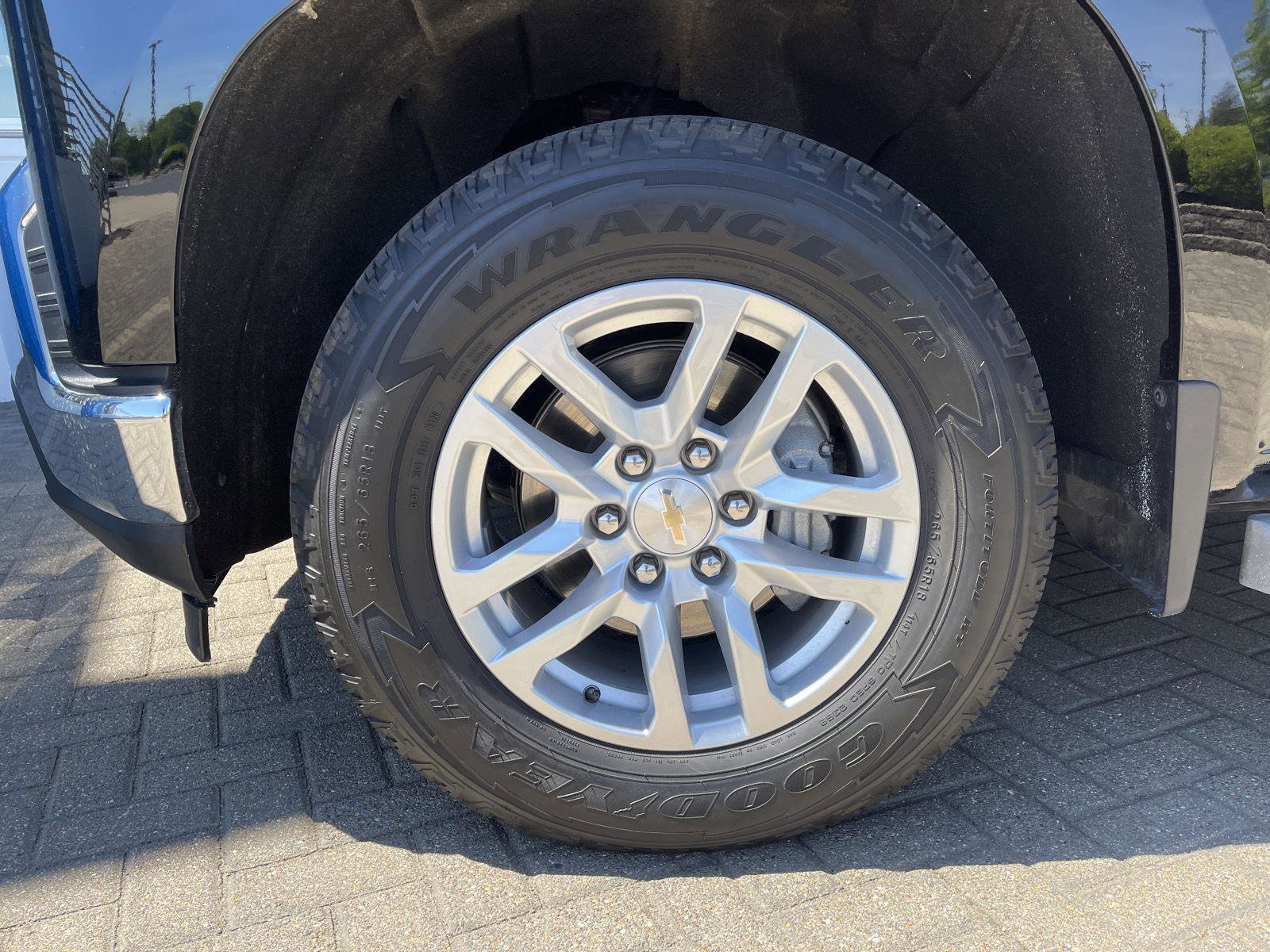 Used 2020 Chevrolet Silverado 1500 LT w/ All-Star Edition AWD/4WD image 10