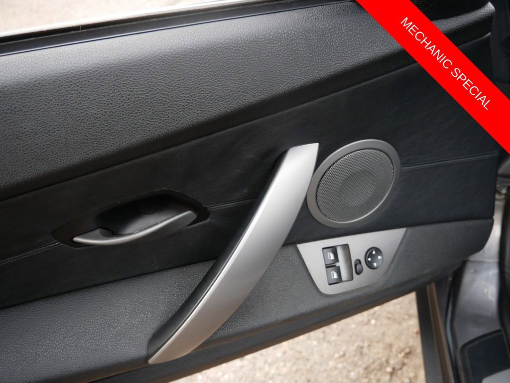 Used 2004 BMW Z4 2.5i image 14