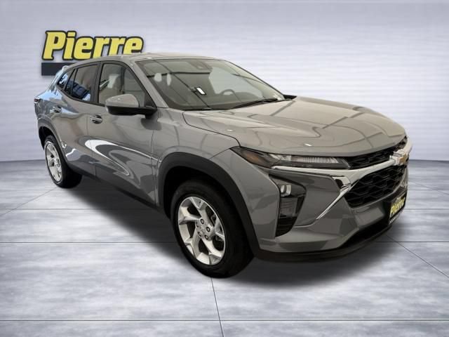 New 2026 Chevrolet Trax LS w/ LS Convenience Package FWD image 6