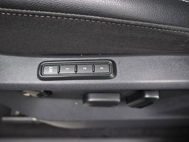 Used 2019 Volkswagen Atlas SEL Premium image 33