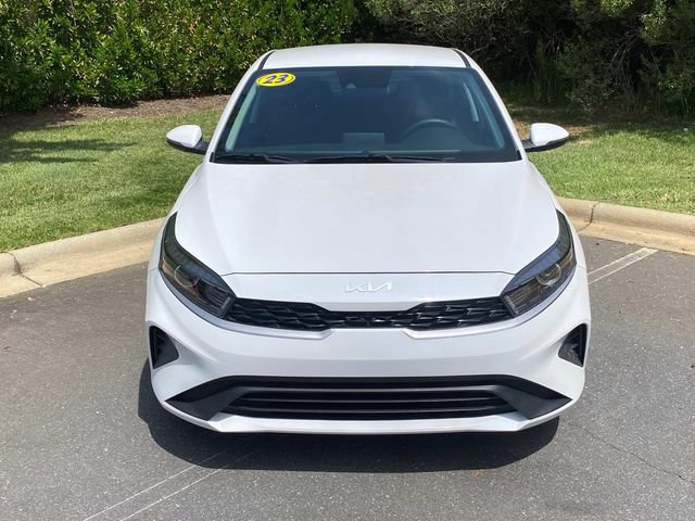 Used 2023 Kia Forte LXS w/ LXS Technology Package FWD image 2