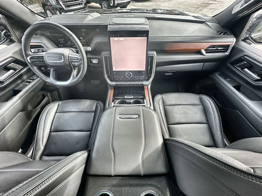Certified 2025 GMC Yukon Denali image 20